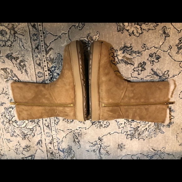 UGG Classic Short Blvd Faux Fur Lined Boot - Picture 9 of 11